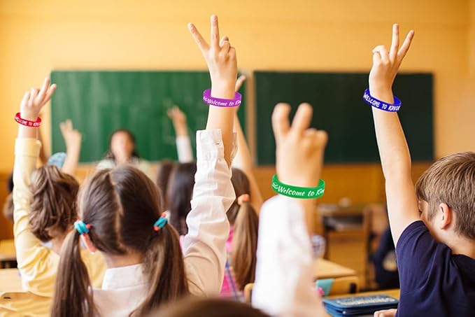 24PCS Welcome to Kindergarten Party Rubber Bracelets, 100 Days of School/First Day of School/Welcome Back to School Party Supplies Decorations Gifts Prize Goodie Bag Favors Silicone Wristbands