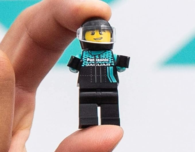 LEGO Speed Champions Formula E Panasonic Jaguar Racing Gen2 car and Jaguar I-PACE eTROPHY 76898 Building Kit (564 Pieces),Multicolor,Standard