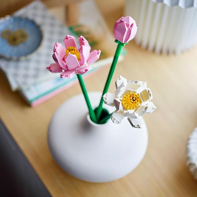 LEGO Lotus Flower - Building Toy for Kids, Girls & Boys, Ages 8+ - Artificial Lotus for Home Decor & Display - Gift for Valentines Day for Her & Him - 40647