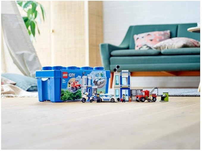 LEGO City 60270 Police Stone Box 301 Pieces