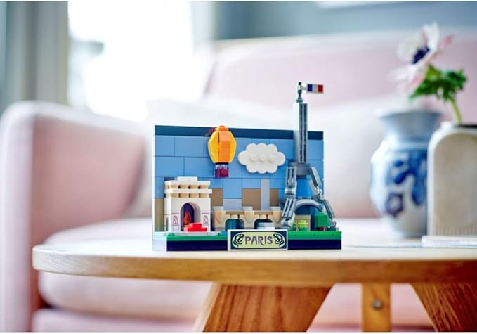 Lego Paris Postcard - 213 pcs