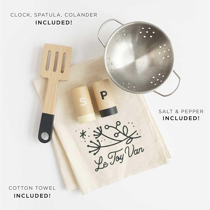 Le Toy Van – Large Wooden Kitchen Furniture Set | Grand Kitchen Cabinet and Appliance Pretend Play Set – Suitable for 36+ Months