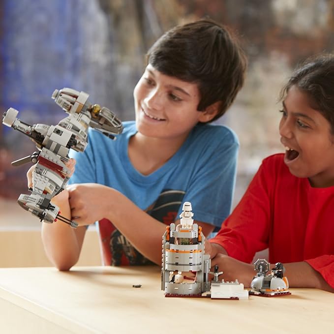 LEGO Star Wars: The Last Jedi Defense of Crait 75202 Building Kit (746 Piece)