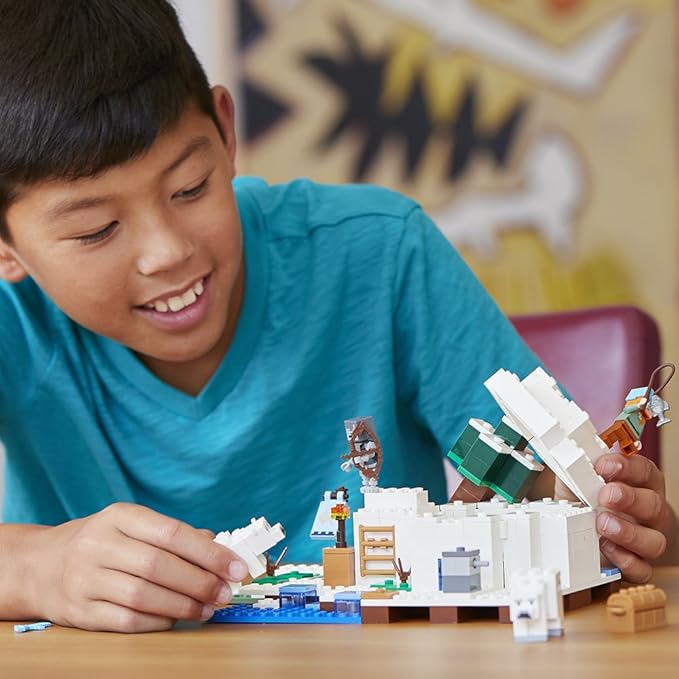 LEGO Minecraft The Polar Igloo 21142 Building Kit (278 Pieces)