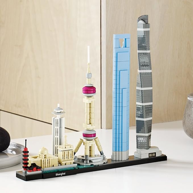 LEGO Architecture Shanghai 21039 Building Kit (597 Pieces)