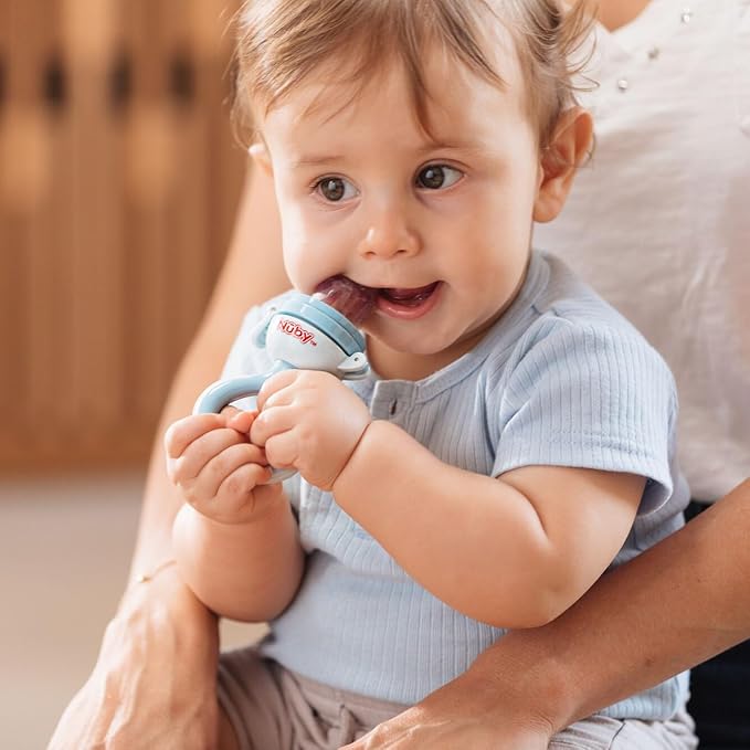 Nuby Twist N' Feed Infant First Foods Feeder with Hygienic Cover: 10M+, Colors May Vary, Multi