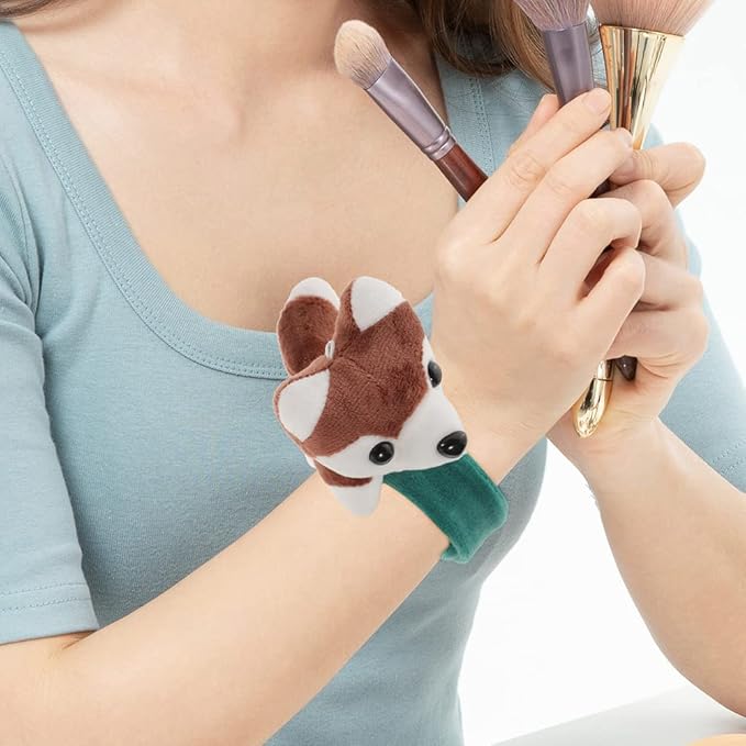 LOGOFUN 2Pcs Plush Dog Slap Bracelet Puppy Stuffed Animal Hug Slap Bracelet Birthday Party Favor (Brown)