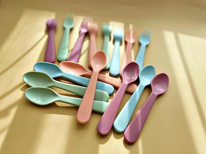 16Pcs Kids Plastic Spoons, Multicolor Toddler Utensils, Reusable Kids Silverware Set, BPA Free, Ideal Kids Cutlery Set for School Lunch, Camping, Travel, Party Favors, Dishwasher Safe