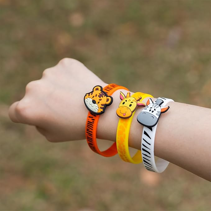 Jungle Safari Party Favors 30 Pcs Wild Animals Slap Bracelets and Rubber Wristband for Kids Birthday Gifts, Wild Theme Party favors for Kids Birthday Party Jungle Safari Party Supplies