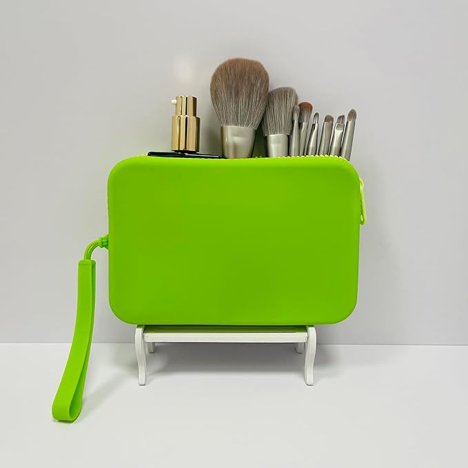 WHHJM Large Silicone Multifunctional Essential Bag Portable Travel Makeup Bag for Women Men Cards Cash Bag Zipper Pouch (Green)