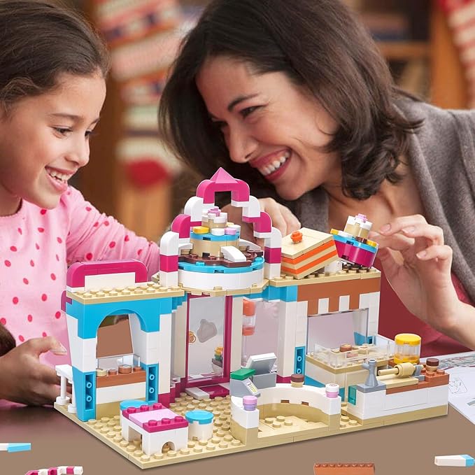 BRICK STORY Dream Girls Friends Bakery Building Sets 348 Pieces Cake Shop Baking Building Toys Dessert Store Construction Toys Christmas Birthday Gift for Kids Aged 6-12 and Up