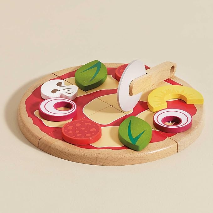 Le Toy Van - Childrens Wood Pretend Play Food | Wooden Honeybake Pizza Pretend Food Toy Playset | Toy Kitchen Accessories Play Food Role Play Toy (TV279)