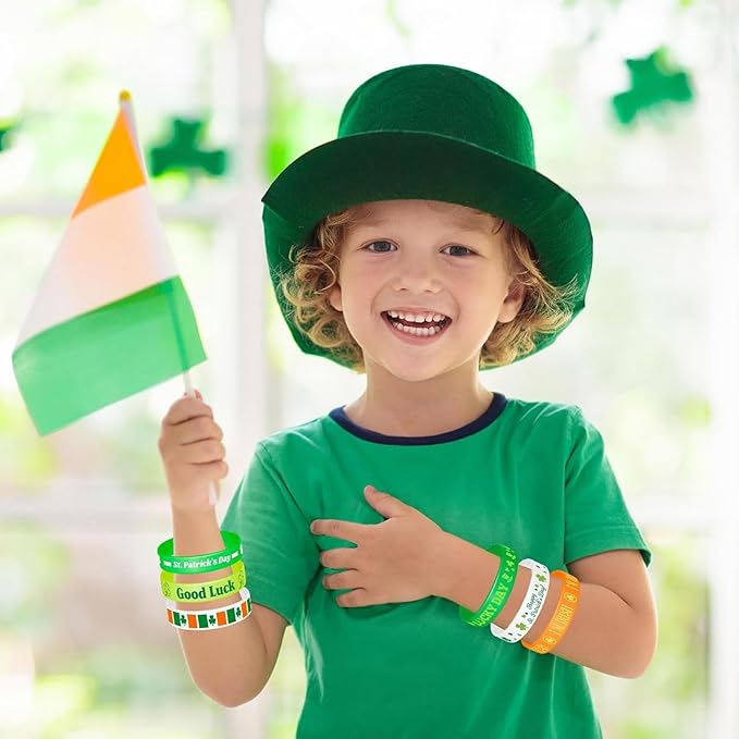 48Pcs St. Patricks Day Party Favors Silicone Bracelets Slap Bracelets Assorted for Kids Girls Boys Toddlers St. Patricks Day School Classroom Exchange Prizes Gifts