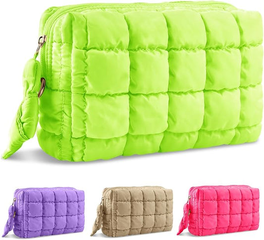 Puffer Quilted Makeup Bag Cosmetic Bags,Puffy Travel Toiletry Pouch for Women,Cute Checkered Zipper Bag Travel Essential,Portable Aesthetic Make up Organizer Bag for Gifts Work Daily(LightGreen,M)