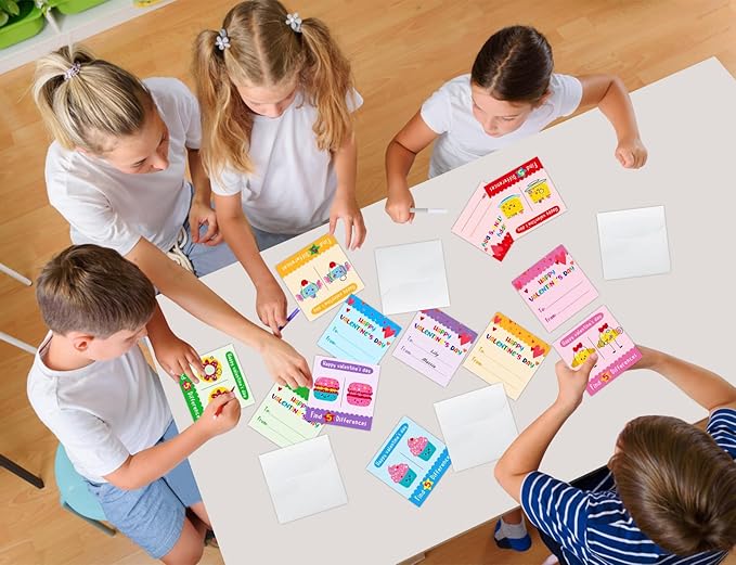 FaCraft Find 5 Difference Valentines Day Cards for Kids Classroom School Valentines Gifts Cards for Kids Boys Girls School Classroom Valentines Party Favors Valentines Exchange Cards with Envelopes