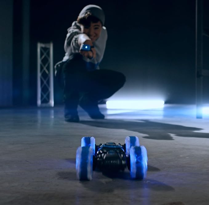 LEXiBOOK, Extreme Crosslander, Off-Road Remote Control car, up to 12km/h, Light Effects, Remote Control & Gesture Control Bracelet Included, Music, Rechargeable, RC50, Unisex Children