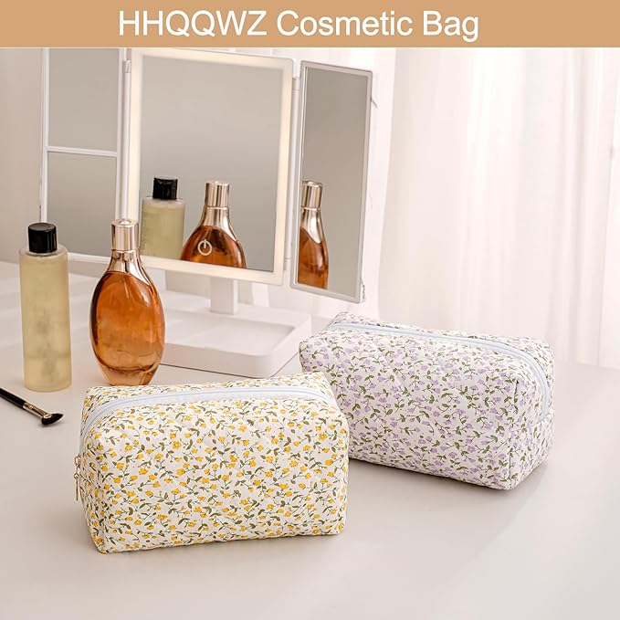 HHQQWZ Makeup Bag Travel Cosmetic Bag for Women Girls, Zipper Make Up Pouch, Floral Flowers Toiletry Organizer Makeup, Portable Storage Cosmetic Travel Cloth Bag (Purple Floral)