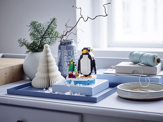 LEGO Christmas Penguin 40498