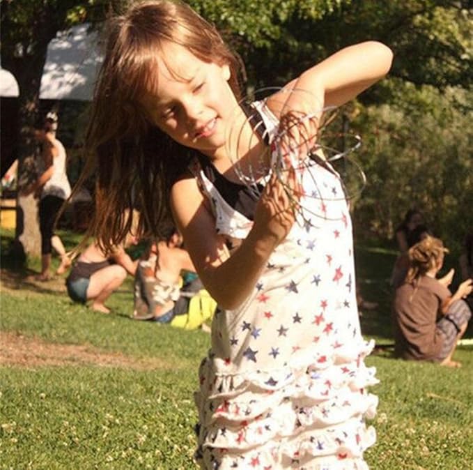 Flow Ring Kinetic 3D Spring Toy DE Kinetic Educational Magic Spring Toy for Kids and Adults Creative Gift(Color)