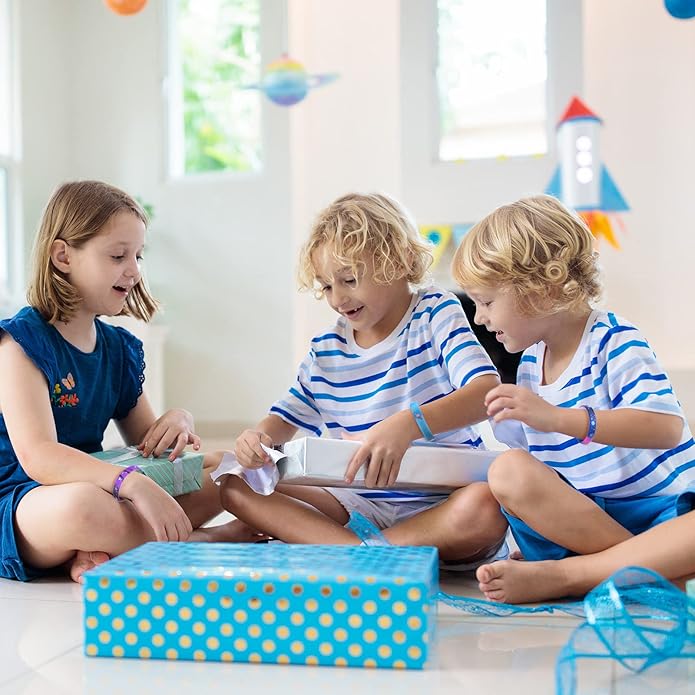 Aoriher Outer Space Party Favors Space Bracelets, Galaxy Star Astronaut Bracelets Rubber Silicone Wristbands, Alien Astronaut Toys Space Party Favors for Kids Space Birthday Themed Party