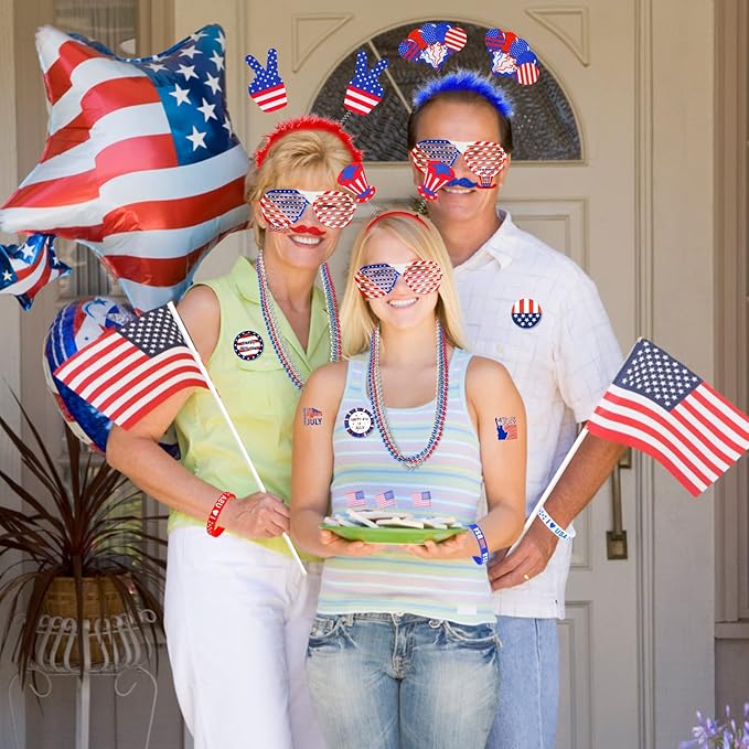 Lansian 4th of July Accessories Bulk Party Supplies, 146Pcs Patriotic Party Favors Set for Independence Day Decorations Memorial Day Celebrations USA Flags Party Parades Classroom Rewards for Kids