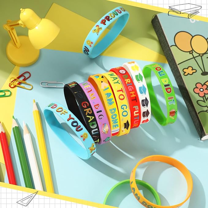 JUNEBRUSHS 24pcs Kindergarten Graduation Party Favors Silicone Bracelets Preschool Graduate Rubber Wristbands Supplies for Class of 2024 Graduation Kindergarten Preschool Party Favors Accessories
