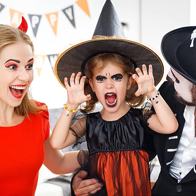 15PCs Halloween Bracelets Girls Boys Bracelets with Pumpkin Ghost Eyeball Clown Wizard Hat Skeleton Cat Halloween Pendants for Halloween Party Favors