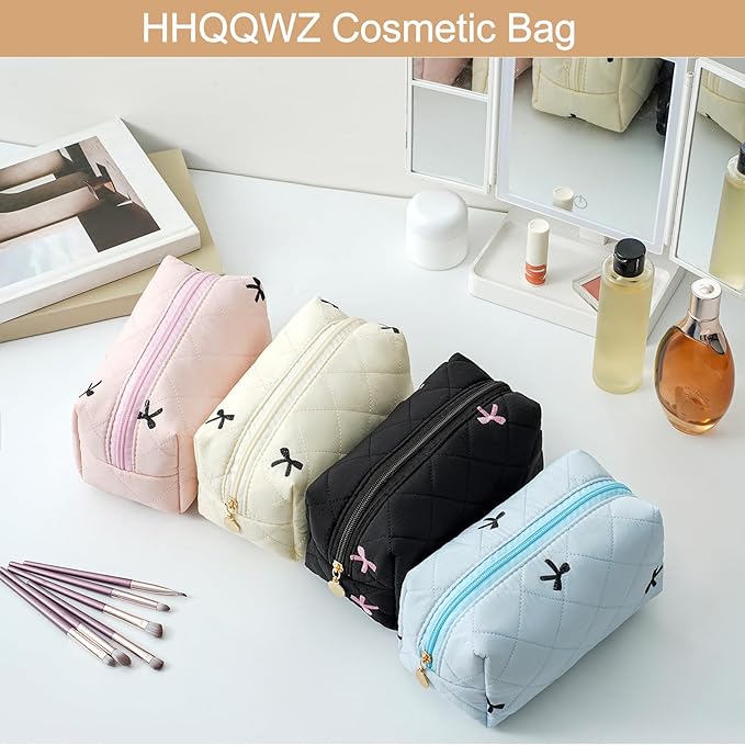 HHQQWZ Makeup Bag Travel Cosmetic Bag for Women Girls, Zipper Make Up Pouch, Floral Flowers Toiletry Organizer Makeup, Portable Storage Cosmetic Travel Cloth Bag (Light Pink)