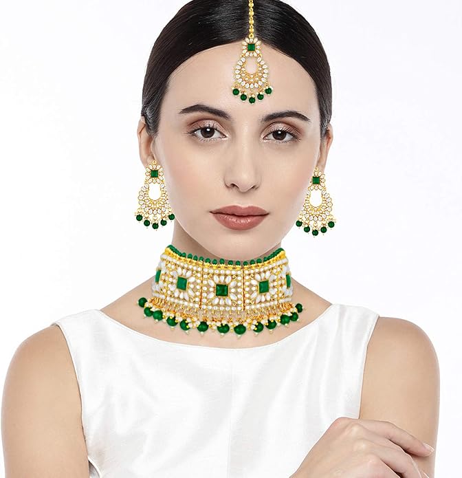 Aheli Bridal Kundan Faux Pearl Choker Necklace with Earrings Maang Tikka Gift for Women Indian Traditional Bollywood Fashion Jewelry Set