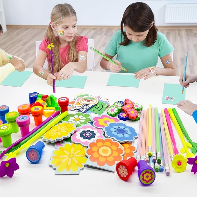 Cinrobiye 134 Pcs Flower Summer Party Favors Bulk,Daisy Party Suppiles,Tea Party Goodie Bag Stuffers,Summer Garden Birthday Party Gifts,School Supplies Class Reward Prizes Stationery Set