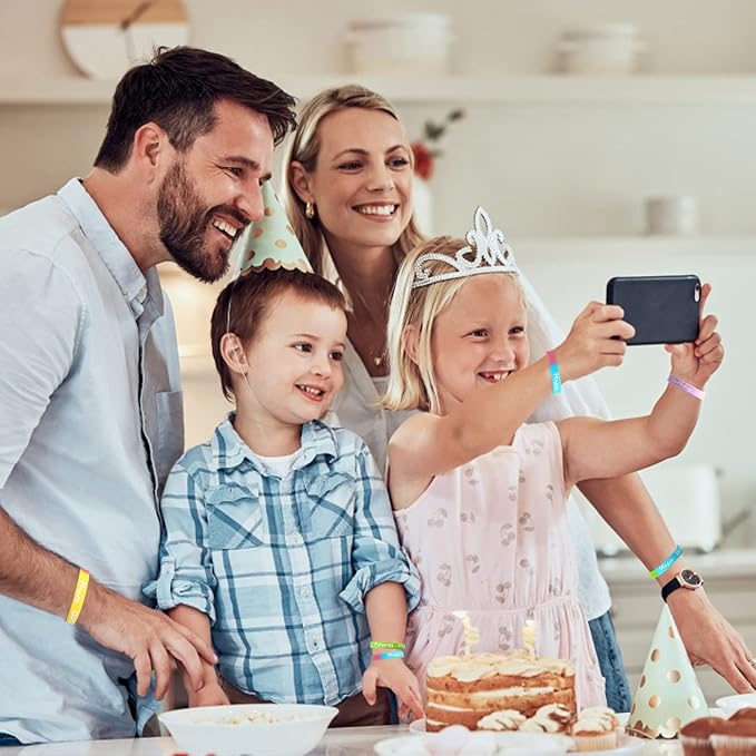 FOIMAS 24pcs Birthday Rubber Bracelet,Colored Happy Birthday Silicone Wristband for Kids Students Birthday Classroom Party Favor