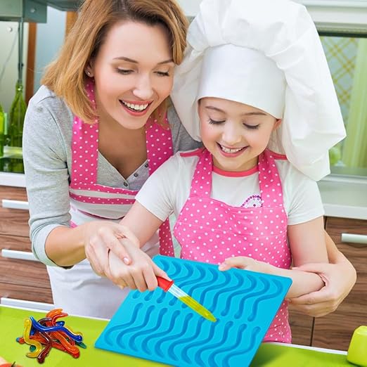 8 Pcs Liquid Droppers, SENHAI Silicone and Plastic Pipettes Transfer Eyedropper with Bulb Tip for Candy Oil Kitchen Kids Gummy Making - 7 Colors