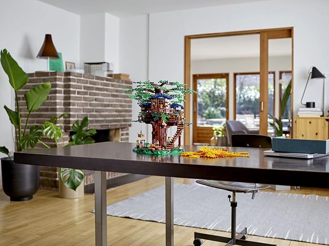 LEGO Ideas Tree House 21318, Model Construction Set for 16 Plus Year Olds with 3 Cabins, Interchangeable Leaves, Minifigures and a Bird Figure