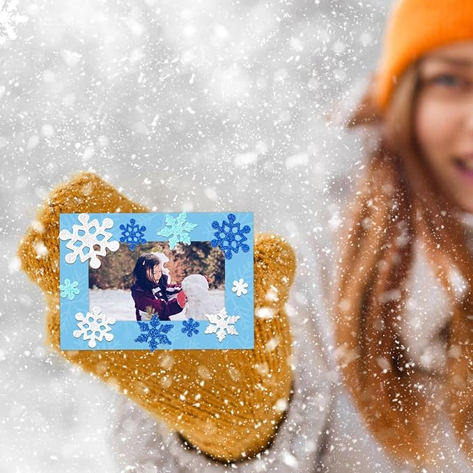 28 Packs Winter Picture Frame Craft Kits for Kids, Christmas Holiday DIY Photo Frame Crafts Snowflake Hanging Ornaments for Xmas Tree Winter Holiday Art Party Favor Home Classroom Game Activities