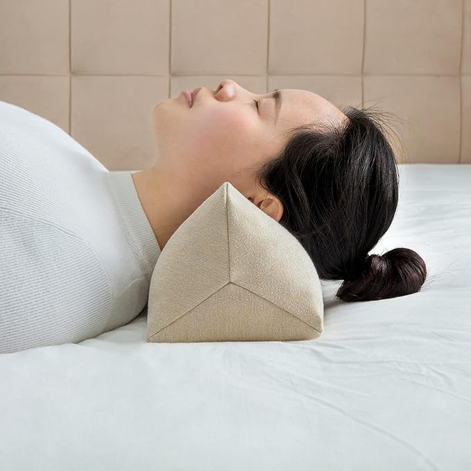 Buckwheat Neck Support Pillow Cervical Neck Cylinder Bolster Pillow,Buckwheat Hulls Adjustable Roll Pillow,Neck Pain Relief for Back and Side Sleepers Round Pillows for Lunch Break beige, 6*15 inch