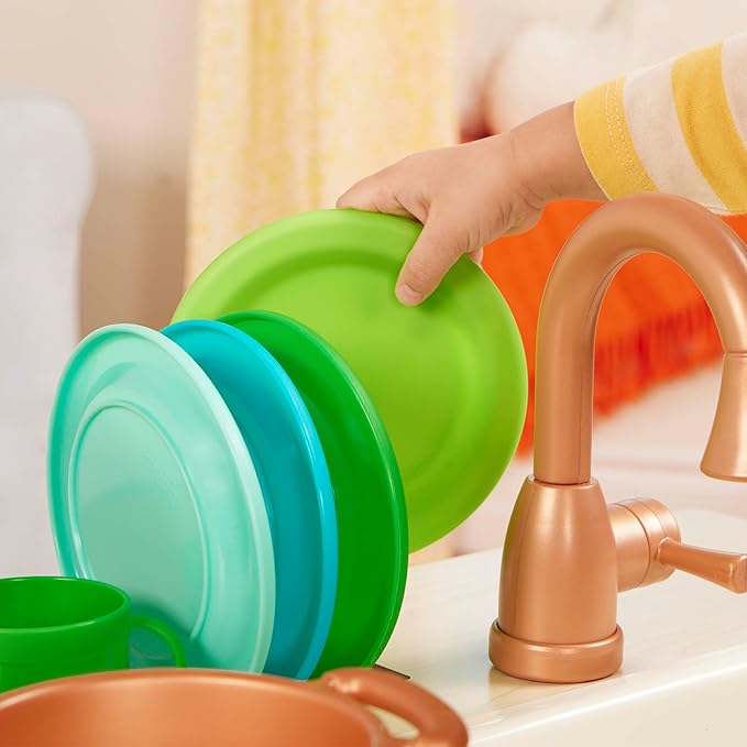 Battat – Play Kitchen & Market – Toddler-Friendly Size – Chalkboard Menu & Oven Dials – 25 Toy Cooking Accessories – 2 Years + – Two n' One Cookin' Fun