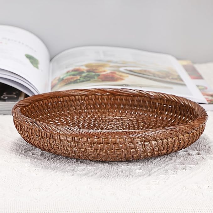Hipiwe Small Key Basket Bowl for Entryway 7.6" Round Woven Wicker Basket Fruit Serving Tray Woven Basket Wall Decor Rattan Organizer Basket for Keys Wallet Cell Phone, Brown