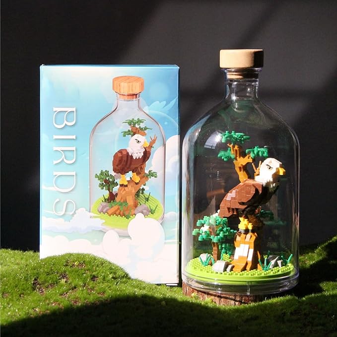 Thcbme Bird Animals Building Block Toy Set, Parrot, Swallow, Eagle, Creative Set to Build and Display, Compatible with Lego 6254100 Building Accessory, Great Gift for Kids with Ages 6+(Eagle 466pcs)