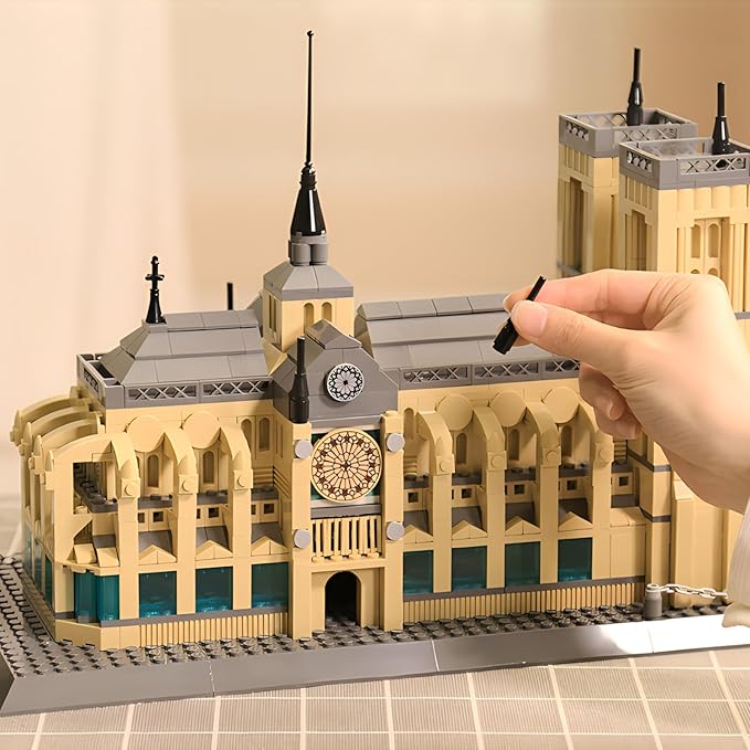 Notre-Dame de Paris Cathedral World Famous Architectural Model Building Blocks Set 1382 Pieces Puzzle Toys Gifts for Kid and Adult