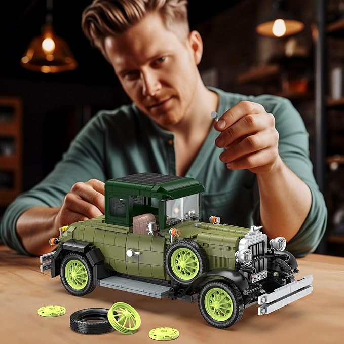 NUTCRACKER Retro Car Model Building Set for Adult, Vintage Classic Car Toy Building Set, Vintage Vehicle with Car Light Home Desktop Display Model, Birthday for Men Teens（1297Pieces