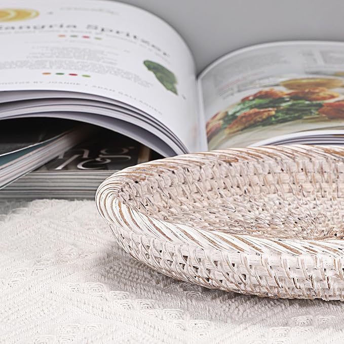 Hipiwe Small Key Basket Bowl for Entryway 7.6" Round Woven Wicker Basket Fruit Serving Tray Woven Basket Wall Decor Rattan Organizer Basket for Keys, Wallet,Whitewash