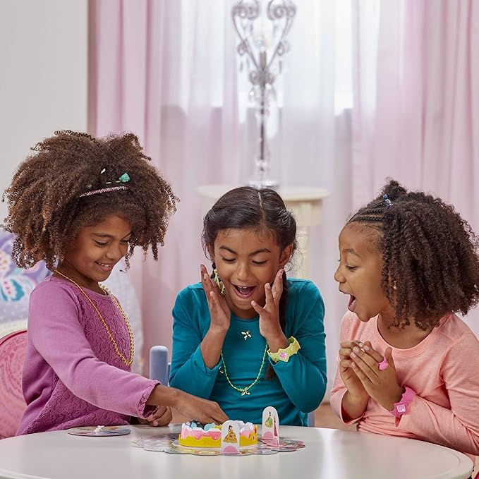 Hasbro Gaming Pretty Pretty Princess: Edition Board Game Featuring Disney Princesses, Jewelry Dress-Up Game for Kids Ages 5 and Up, for 2-4 Players