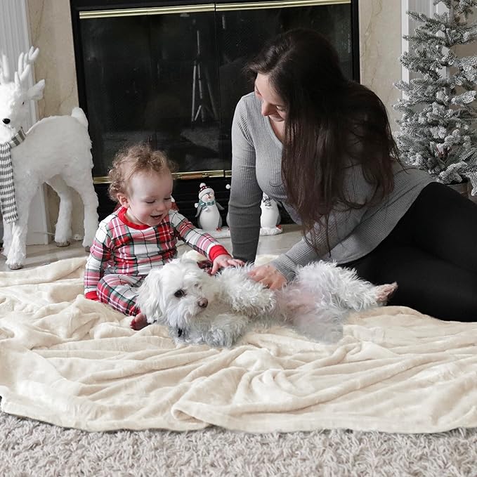 Bedsure GentleSoft Fleece Throw XL Blanket Cream - 300GSM Soft Lightweight Plush Cozy Blankets for Bed, Sofa, Couch, Travel, Camping, 50x70 inches