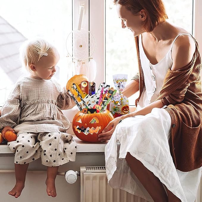 200 PCS Halloween Goodie Bag Fillers Stationery Set, Assorted Halloween Party Favors for Kids, Kids Halloween Toys Bulk Non Candy Halloween Treats Pencils, Eraser, Stamps, Slap Bracelets