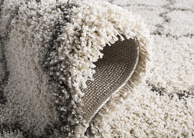 SAFAVIEH Hudson Shag Collection Area Rug - 5'3" x 7'6", Ivory & Grey, Moroccan Trellis Design, Non-Shedding & Easy Care, 2-inch Thick Ideal for High Traffic Areas in Living Room, Bedroom (SGH282A)