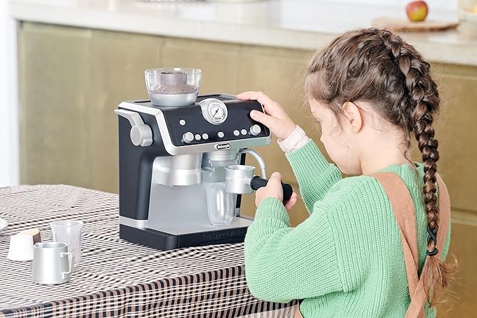 Casdon De'Longhi Toys Barista Coffee Machine. Toy Kitchen Playset for Kids with Moving Parts, Realistic Sounds and Magic Coffee Reveal. For Children Aged 3+, Silver, Black