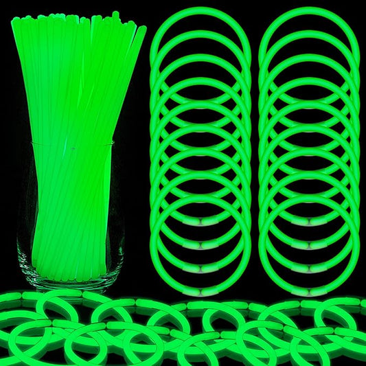 Green Glow Sticks Bulk,200 Pcs Glow Bracelets and Glow Necklaces with Connectors,Glow in The Dark Party Supplies,Glow Party Favors,Glowsticks for Party Christmas Carnival Birthday (8 Inch)