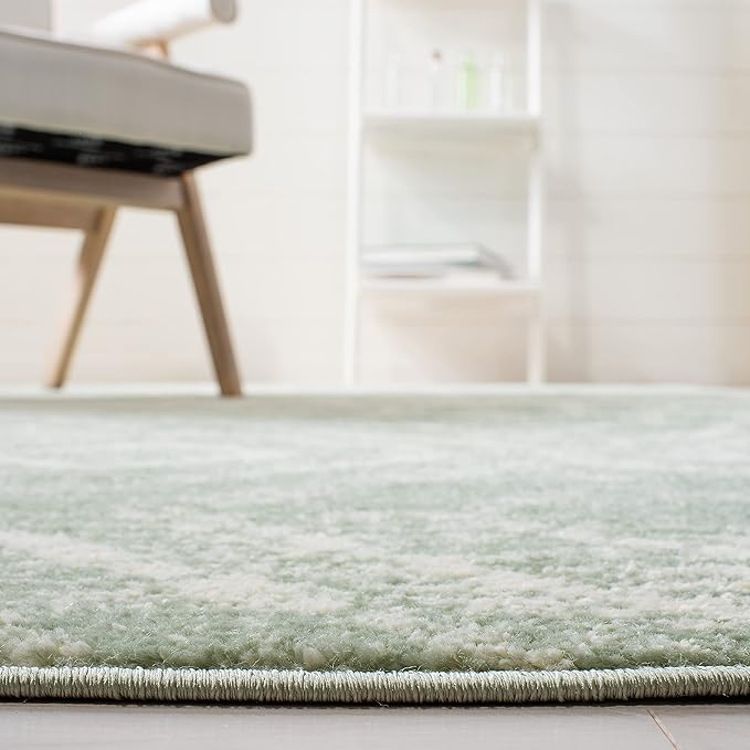 SAFAVIEH Adirondack Collection Accent Rug - 4' x 6', Green & Ivory, Modern Distressed Design, Non-Shedding & Easy Care, Ideal for High Traffic Areas in Entryway, Living Room, Bedroom (ADR131Y)