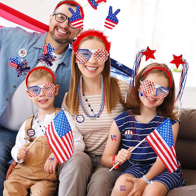 Lansian 4th of July Accessories Bulk Party Supplies, 146Pcs Patriotic Party Favors Set for Independence Day Decorations Memorial Day Celebrations USA Flags Party Parades Classroom Rewards for Kids
