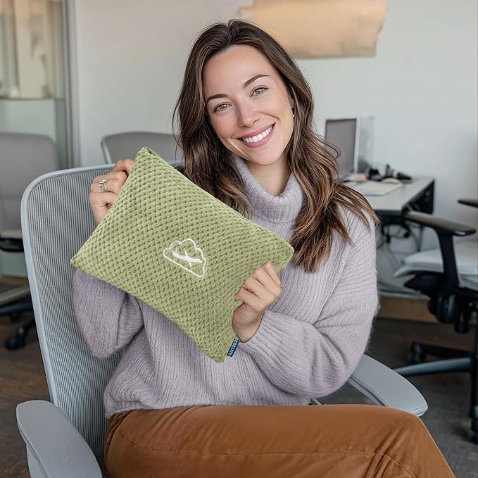 BEDELITE Travel Blanket with Bag, Ultra-Soft Jacquard Fleece Blanket with Luggage Sleeve & Backpack Clip, Airplane Blanket Travel Essentials, Sage Green